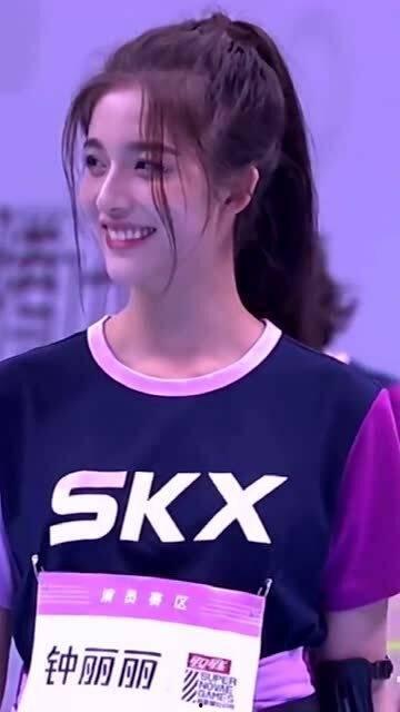 吃瓜少女宝娟,吃瓜少女的甜蜜与苦涩