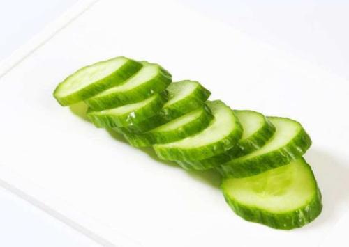 吃生瓜黄瓜,生瓜黄瓜的清爽滋味探索