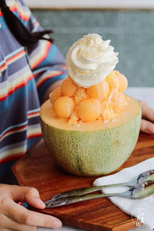 吃哈密瓜雪糕,哈密瓜雪糕的甜蜜诱惑