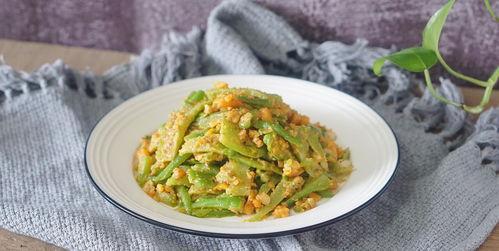 蛋黄凉瓜怎么吃,蛋黄凉瓜的独特食用方法揭秘